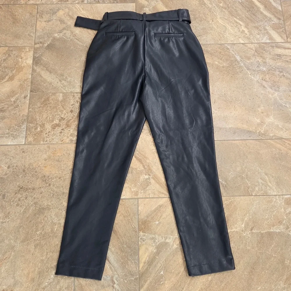 Fashion Nova‎ Women Black Faux Leather Belted Tapered Pants Size S High Rise